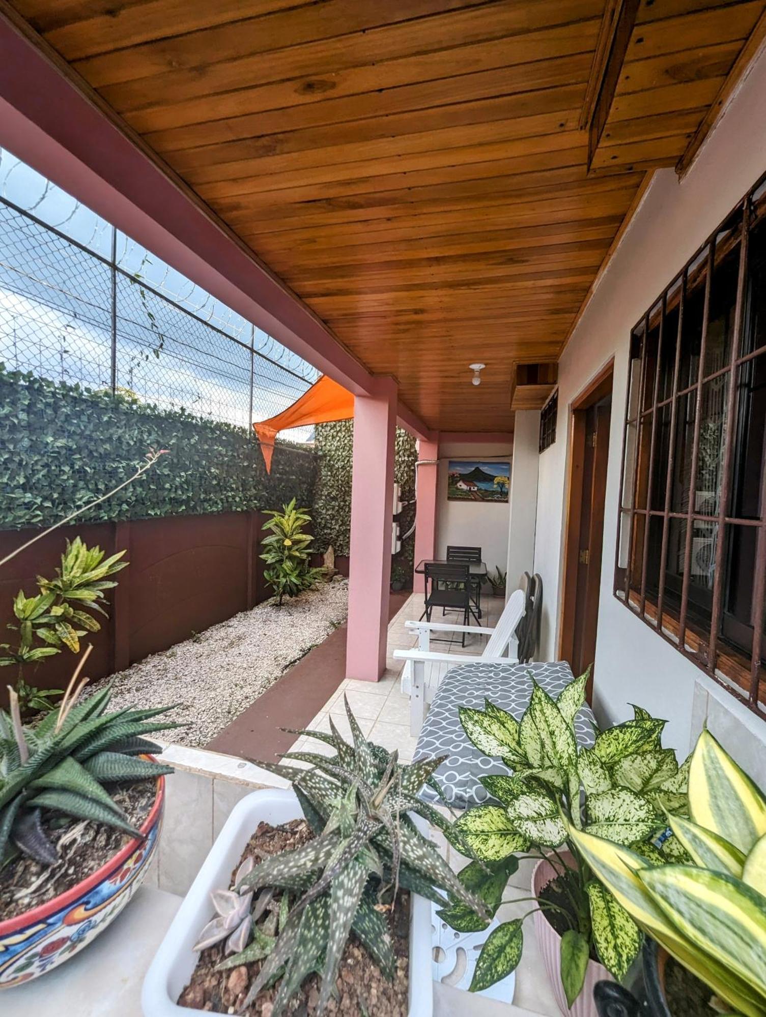 Departamento Angeles Del Arenal #1 Apartment